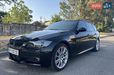 Универсал BMW 3 Series 2005 в  фото 17 Универсал BMW 3 Series 2005 в