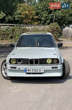 Универсал BMW 3 Series 1990 в Одессе