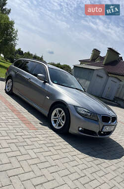 Універсал BMW 3 Series 2010 в Золочеві