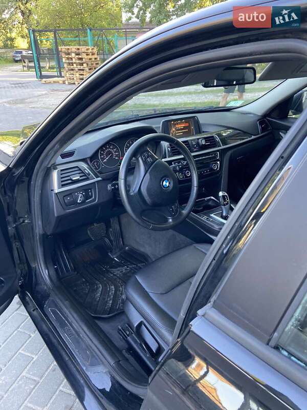 Седан BMW 3 Series 2016 в Луцке