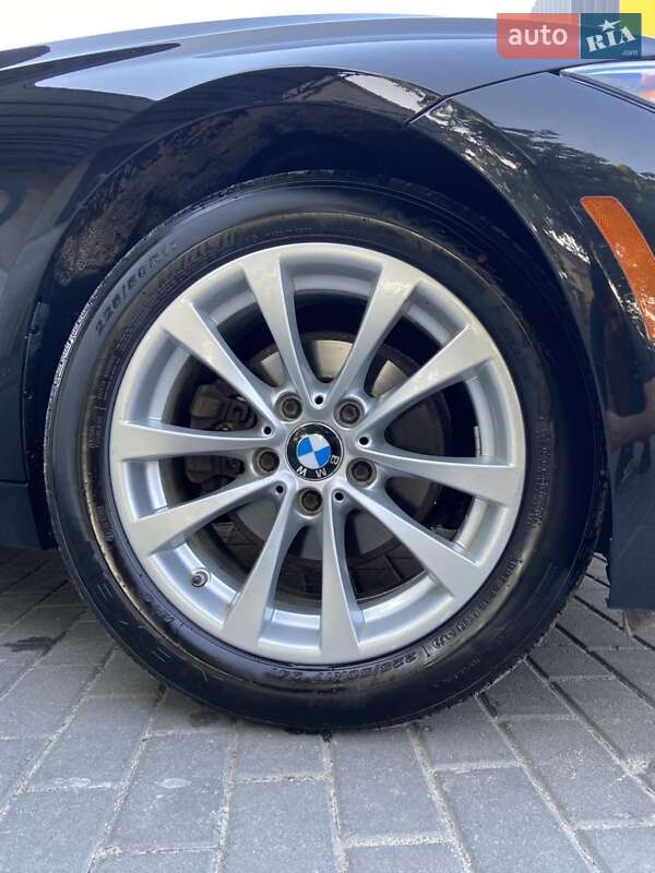 Седан BMW 3 Series 2016 в Луцке