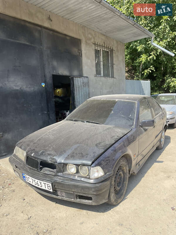 BMW 3 Series 1993