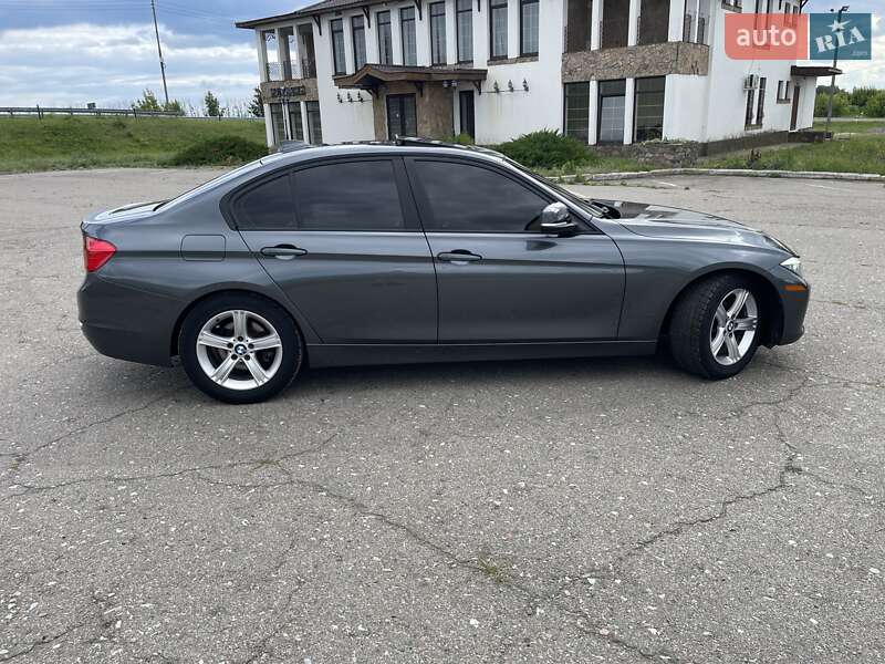 Седан BMW 3 Series 2013 в Кропивницком