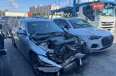 Седан BMW 3 Series 2016 в Львове