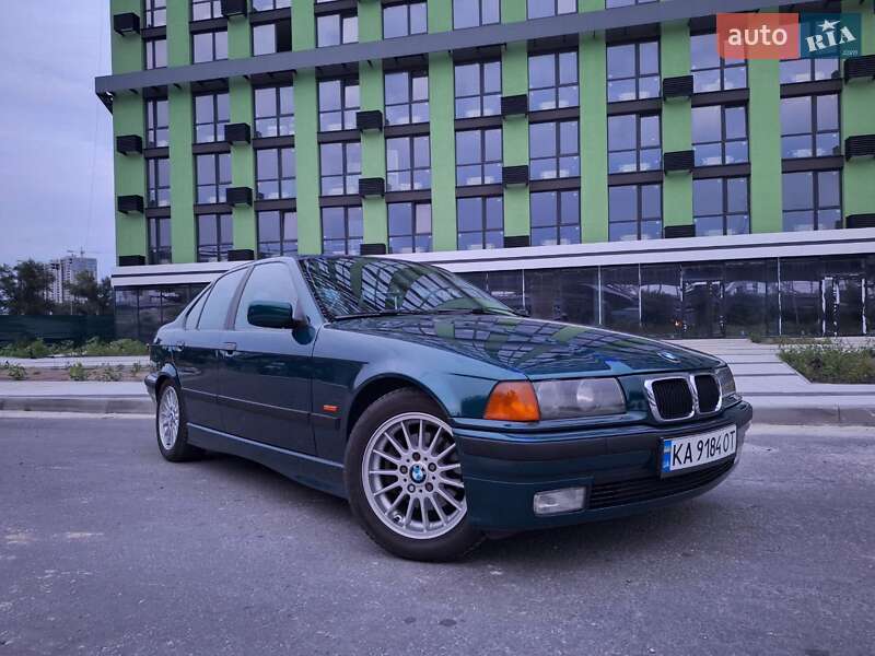 Седан BMW 3 Series 1997 в Киеве