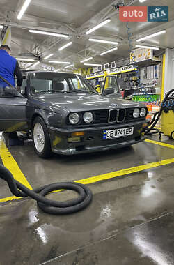 Седан BMW 3 Series 1986 в Черновцах