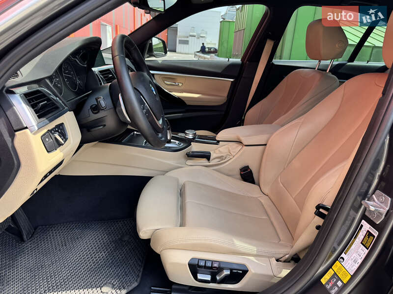 Седан BMW 3 Series 2017 в Киеве