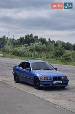 Седан BMW 3 Series 1992 в Кропивницком