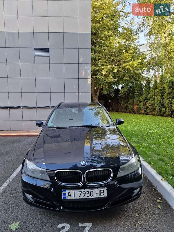 Универсал BMW 3 Series 2011 в Киеве