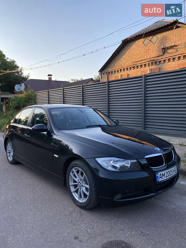 BMW 3 Series 2005