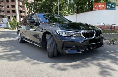 Седан BMW 3 Series 2020 в Киеве