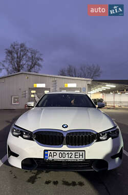 Седан BMW 3 Series 2020 в Києві