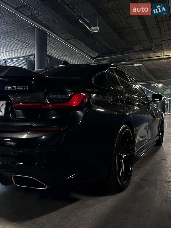 Седан BMW 3 Series 2019 в Києві