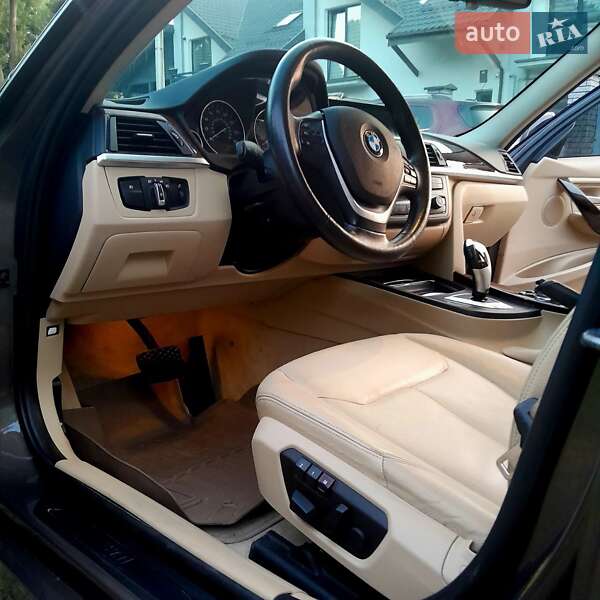 Седан BMW 3 Series 2013 в Львові