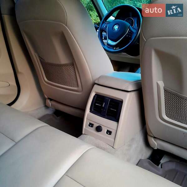 Седан BMW 3 Series 2013 в Львові