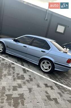 Седан BMW 3 Series 1995 в Золотоноші
