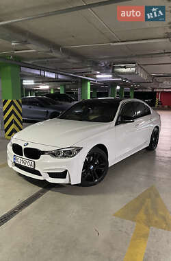 Седан BMW 3 Series 2015 в Львові