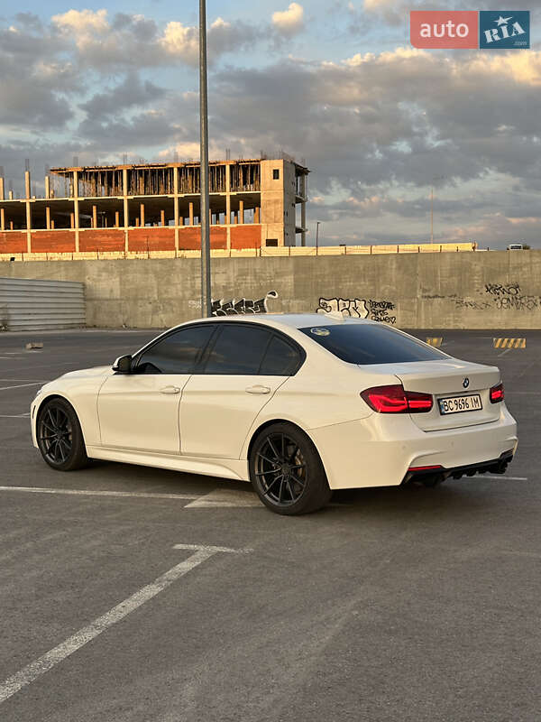 Седан BMW 3 Series 2017 в Львові