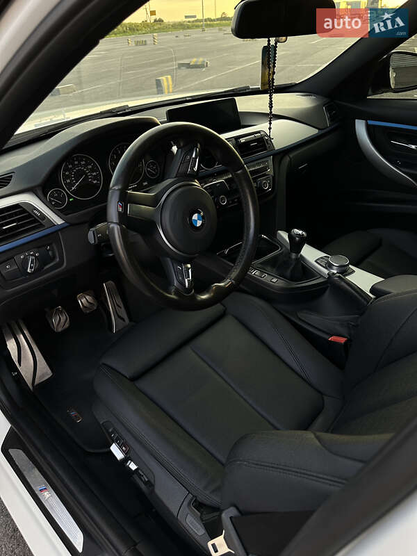 Седан BMW 3 Series 2017 в Львові