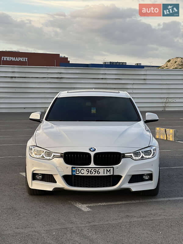 Седан BMW 3 Series 2017 в Львові