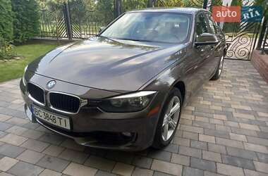 Седан BMW 3 Series 2015 в Городке