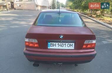 Седан BMW 3 Series 1994 в Одесі