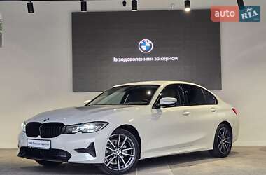 Седан BMW 3 Series 2022 в Одессе