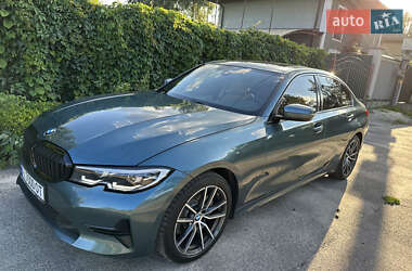 Седан BMW 3 Series 2019 в Києві