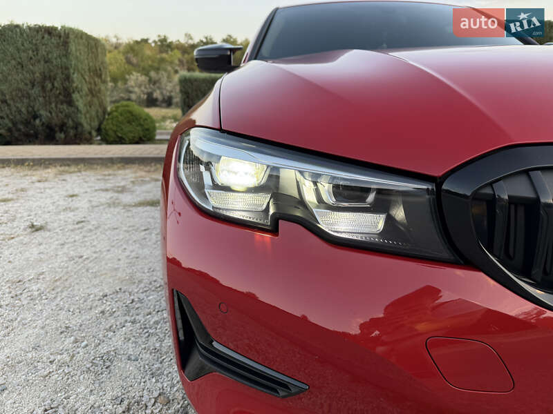 Седан BMW 3 Series 2022 в Дніпрі