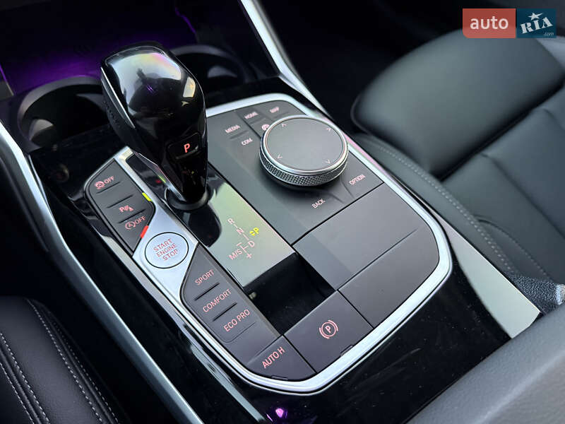Седан BMW 3 Series 2022 в Дніпрі