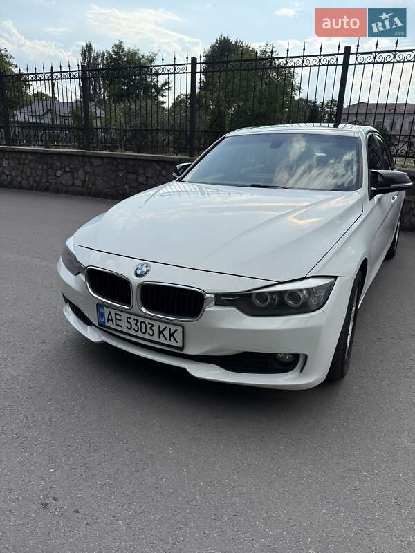 Седан BMW 3 Series 2014 в Каменском фото 2 Седан BMW 3 Series 2014 в Каменском