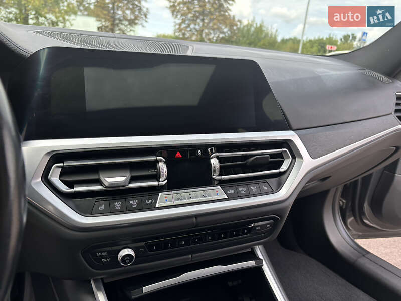 Седан BMW 3 Series 2019 в Рівному