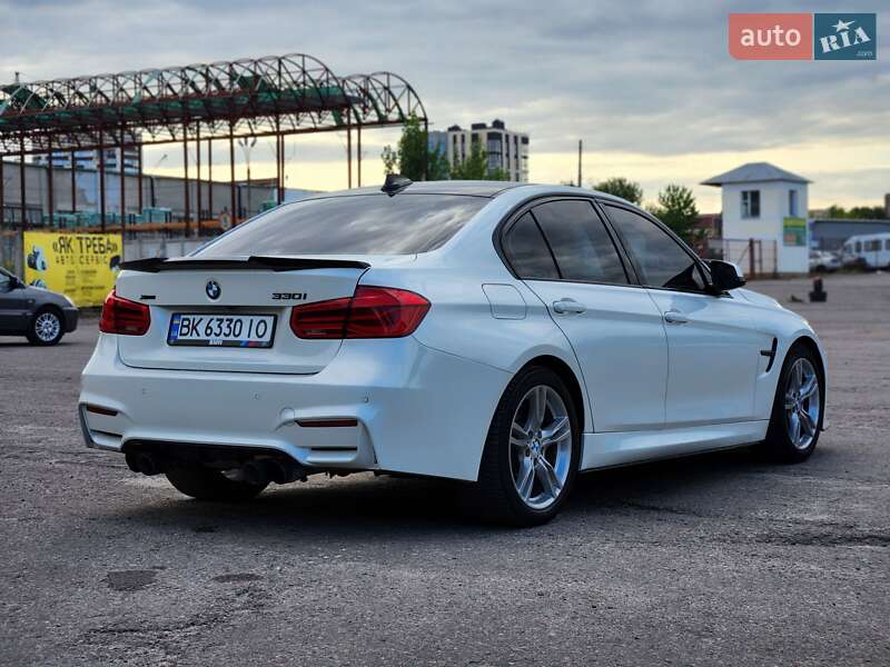 Седан BMW 3 Series 2017 в Ровно