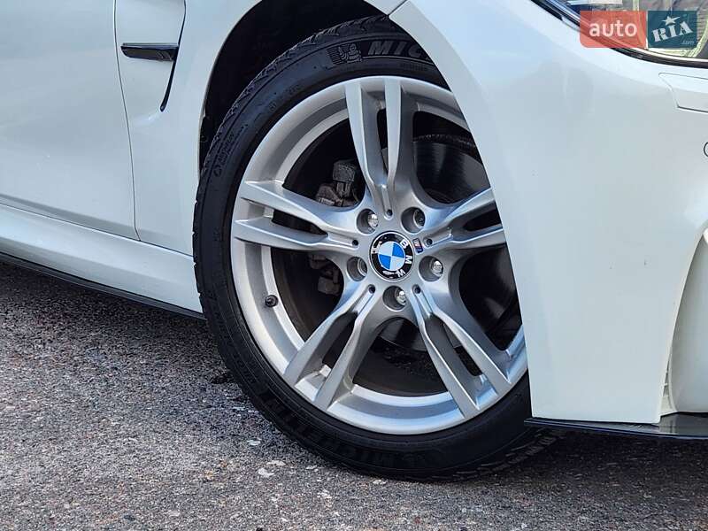 Седан BMW 3 Series 2017 в Ровно