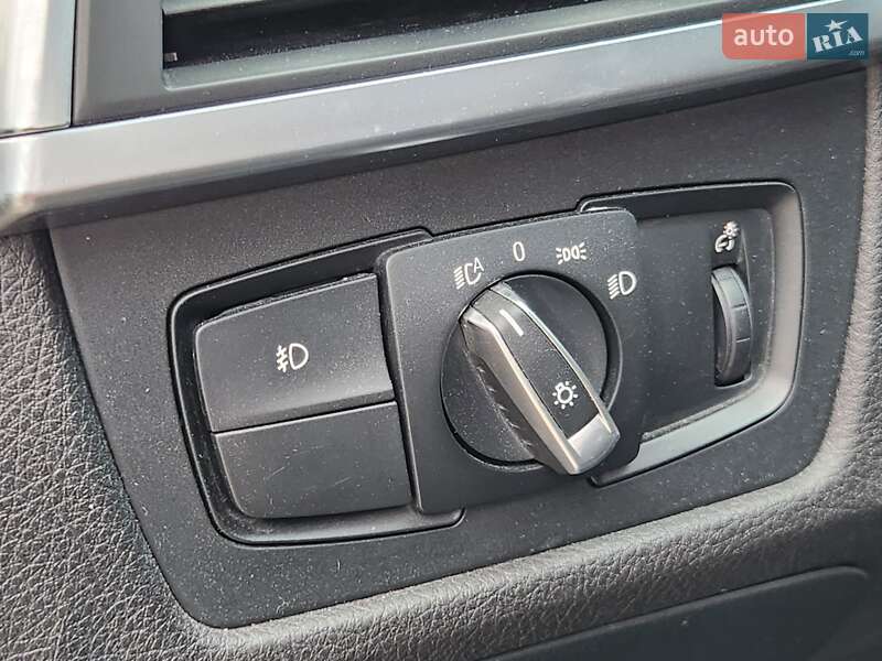 Седан BMW 3 Series 2017 в Ровно