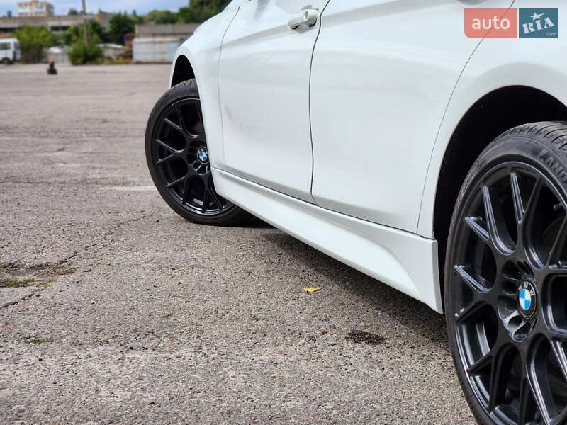 Седан BMW 3 Series 2016 в Ровно фото 7 Седан BMW 3 Series 2016 в Ровно