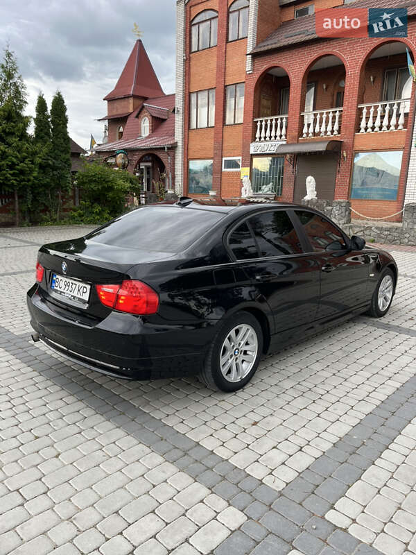 Седан BMW 3 Series 2010 в Львові фото 5 Седан BMW 3 Series 2010 в Львові