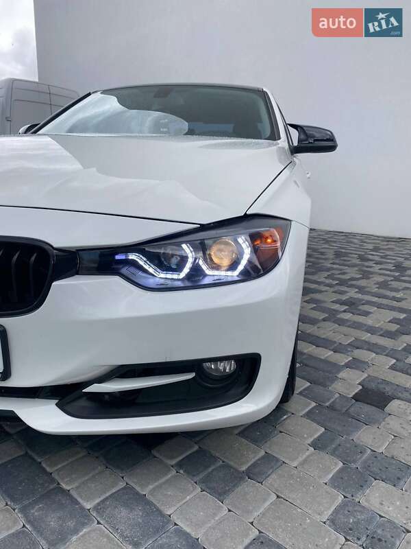 Седан BMW 3 Series 2013 в Ровно