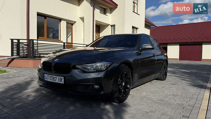 Седан BMW 3 Series 2016 в Коломые