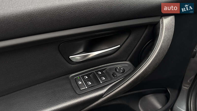 Седан BMW 3 Series 2016 в Коломые