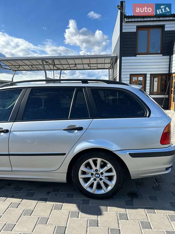 Универсал BMW 3 Series 2004 в Дубровице