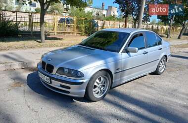Седан BMW 3 Series 1999 в Запорожье