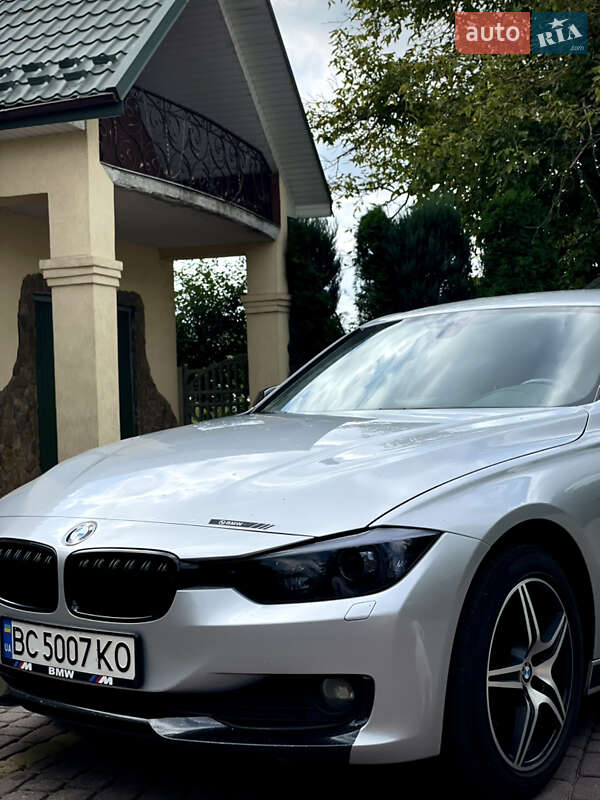 Седан BMW 3 Series 2014 в Яворове
