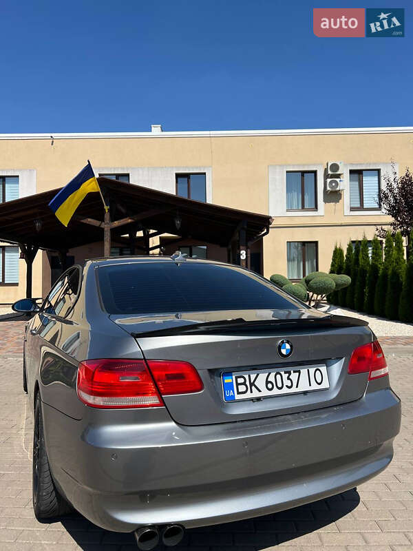 Купе BMW 3 Series 2008 в Ровно фото 11 Купе BMW 3 Series 2008 в Ровно