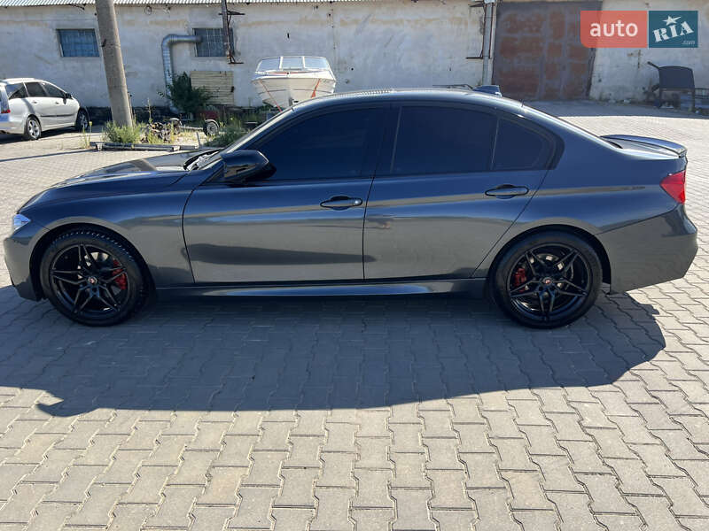 Седан BMW 3 Series 2013 в Одессе