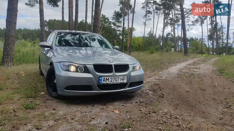 Седан BMW 3 Series 2005 в Житомире