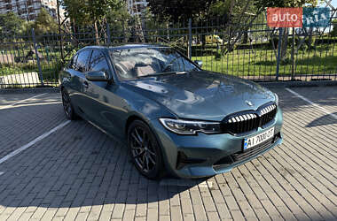 Седан BMW 3 Series 2019 в Киеве