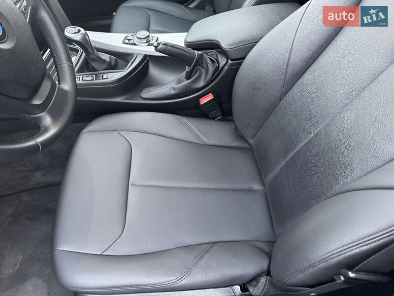Универсал BMW 3 Series 2015 в Черновцах фото 15 Универсал BMW 3 Series 2015 в Черновцах