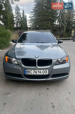 Седан BMW 3 Series 2005 в Львове