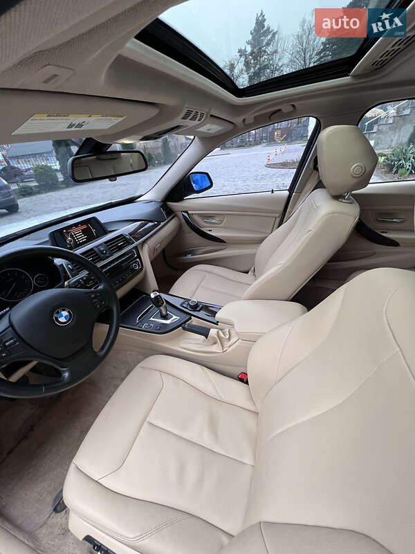 Седан BMW 3 Series 2016 в Ірпені